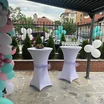 Hotel Consul